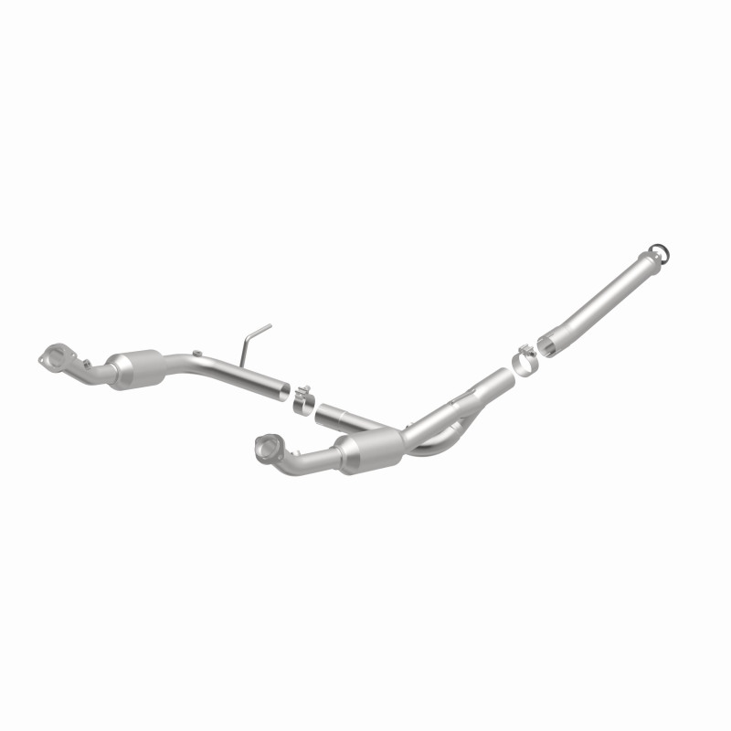 Ford Explorer Catalytic Converter - Underbody - Magnaflow - California Grade CARB Compliant Direct-Fit - `04-`05