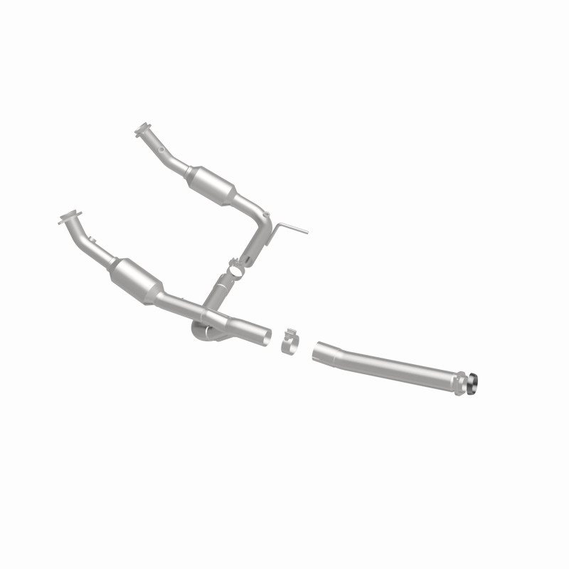 Ford Explorer Catalytic Converter - Underbody - Magnaflow - California Grade CARB Compliant Direct-Fit - `04-`05
