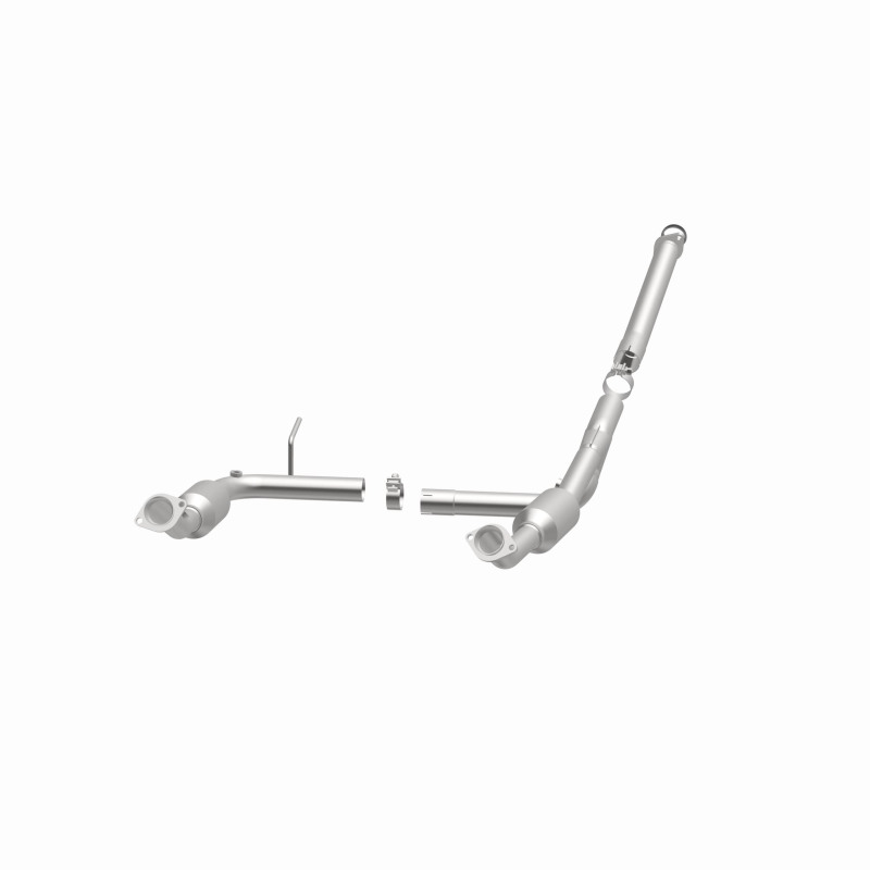 Ford Explorer Catalytic Converter - Underbody - Magnaflow - California Grade CARB Compliant Direct-Fit - `04-`05