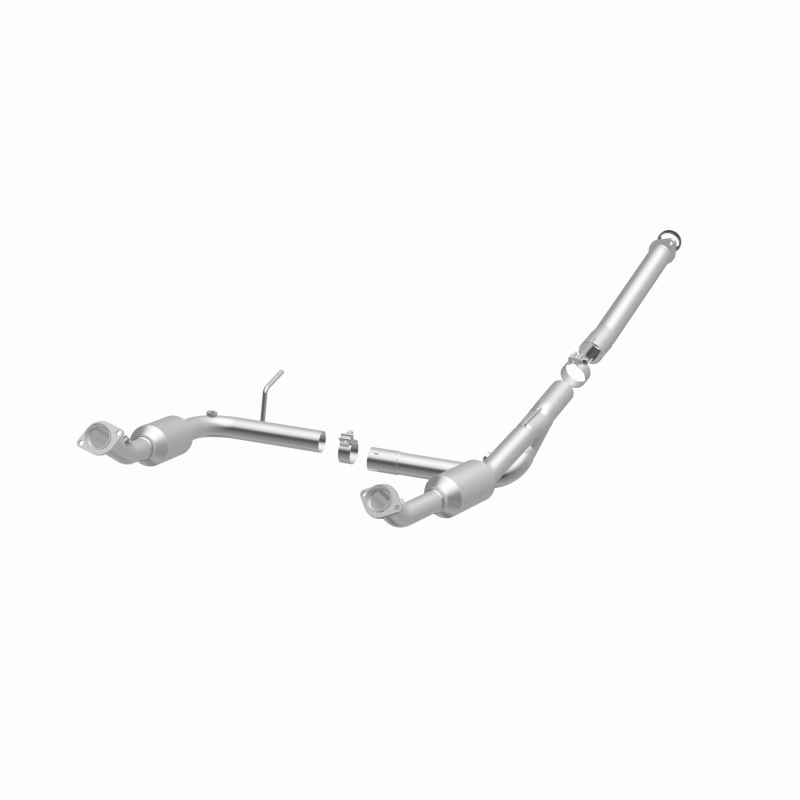 Ford Explorer Catalytic Converter - Underbody - Magnaflow - California Grade CARB Compliant Direct-Fit - `04-`05