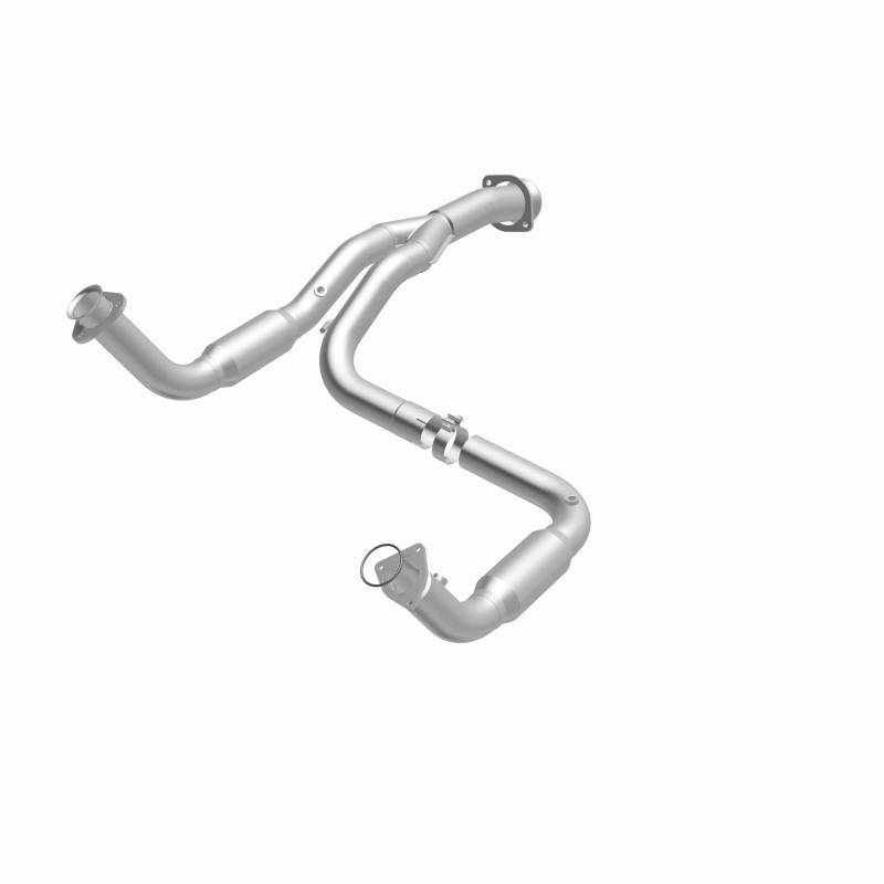 GMC Sierra 2500 HD Catalytic Converter - Magnaflow - California Grade CARB Compliant - `07-`10