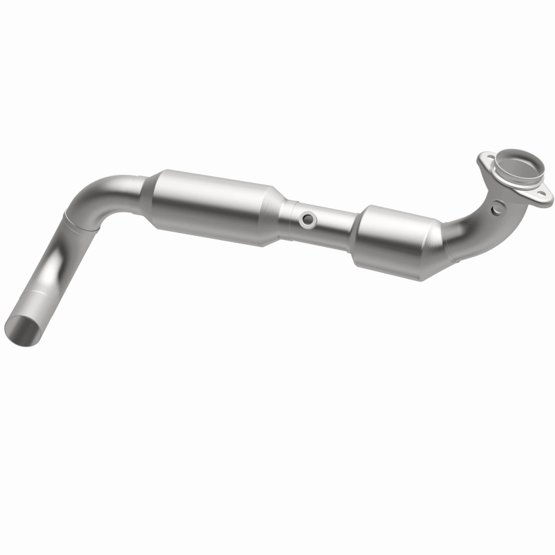 Ford Expedition Catalytic Converter - Magnaflow - Direct Fit - `03-`04
