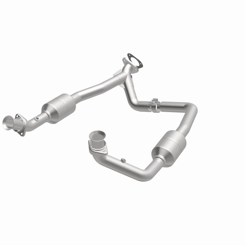 Ford E-250 Catalytic Converter - Magnaflow - California CARB Compliant Direct-Fit - 2003