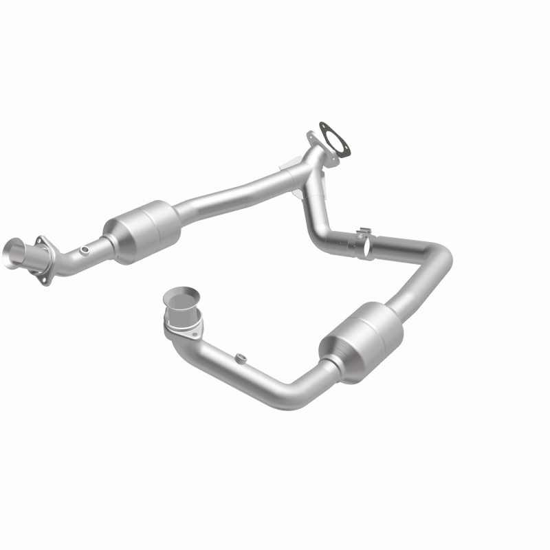 Ford E-350 Super Duty Catalytic Converter - Magnaflow - California CARB Compliant Direct-Fit - 2003