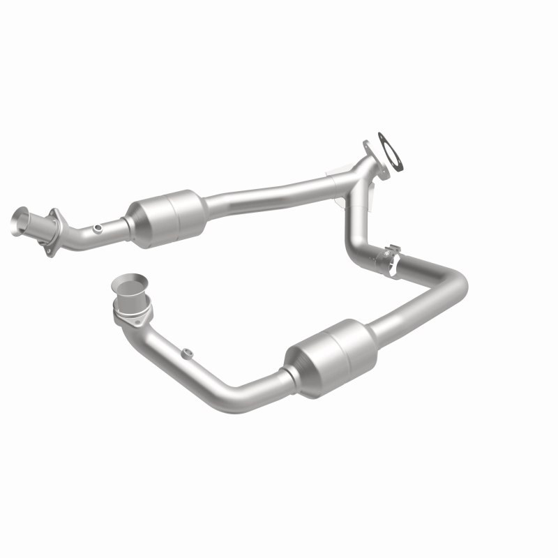 Ford E-350 Super Duty Catalytic Converter - Magnaflow - California CARB Compliant Direct-Fit - 2003