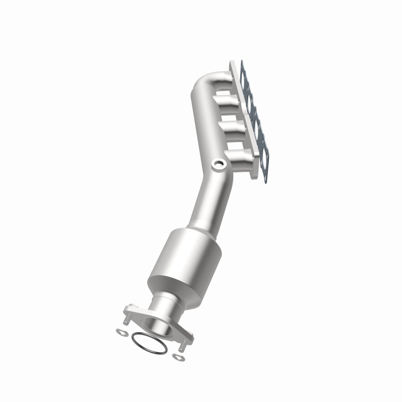 Nissan Pathfinder Armada Catalytic Converter - Magnaflow - Direct-Fit, CARB Compliant - 2004