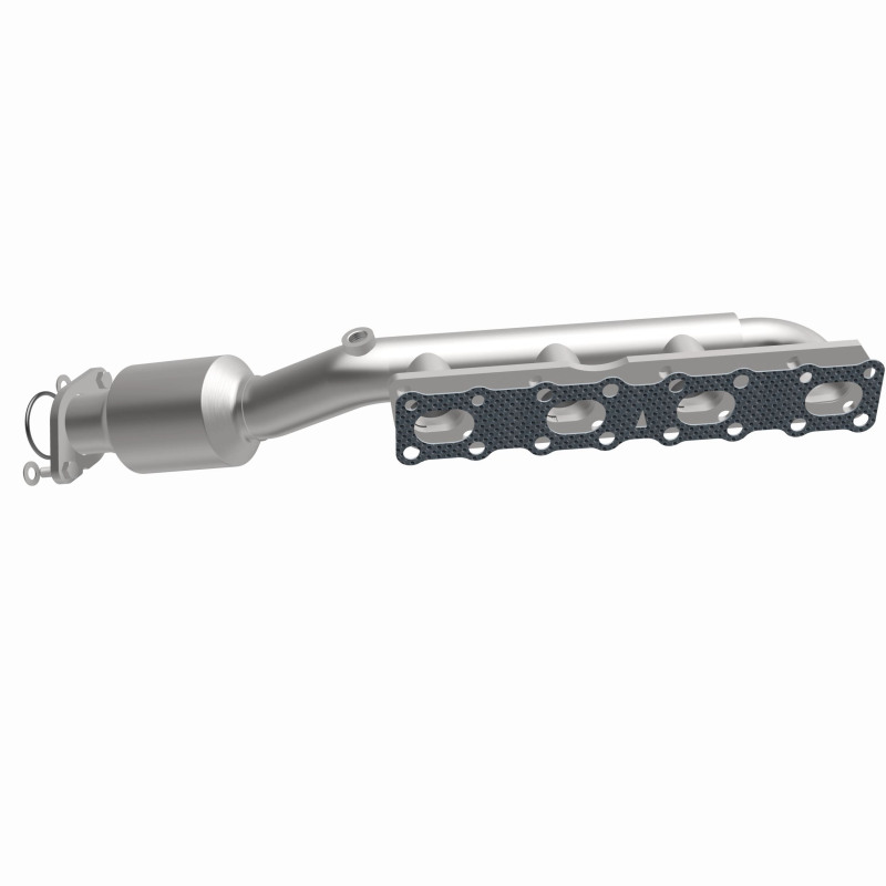 Nissan Titan Catalytic Converter - Magnaflow - Direct-Fit, CARB Compliant - 2004