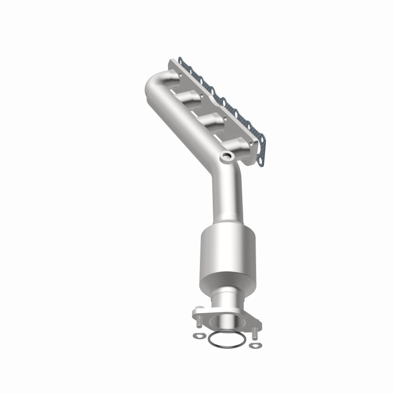 Nissan Titan Catalytic Converter - Magnaflow - Direct-Fit, CARB Compliant - 2004