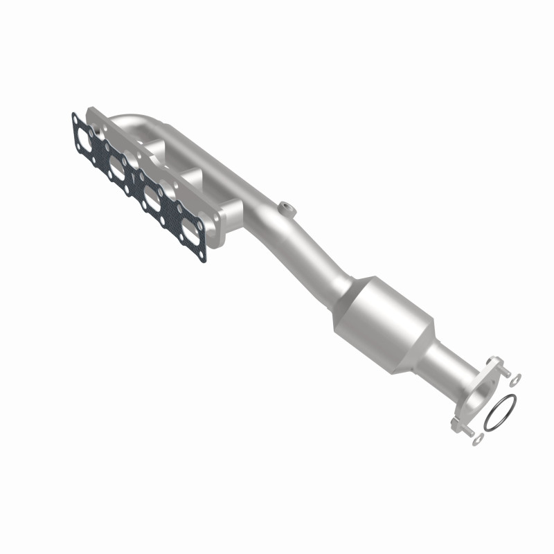 Nissan Pathfinder Armada Catalytic Converter - Magnaflow - Direct Fit - 2004