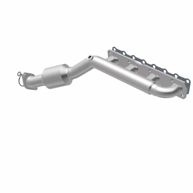 Nissan Titan Catalytic Converter - Magnaflow - Direct Fit - 2004