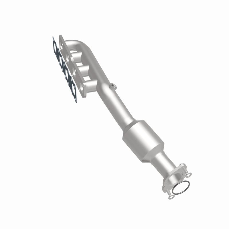 Nissan Titan Catalytic Converter - Magnaflow - Direct Fit - 2004