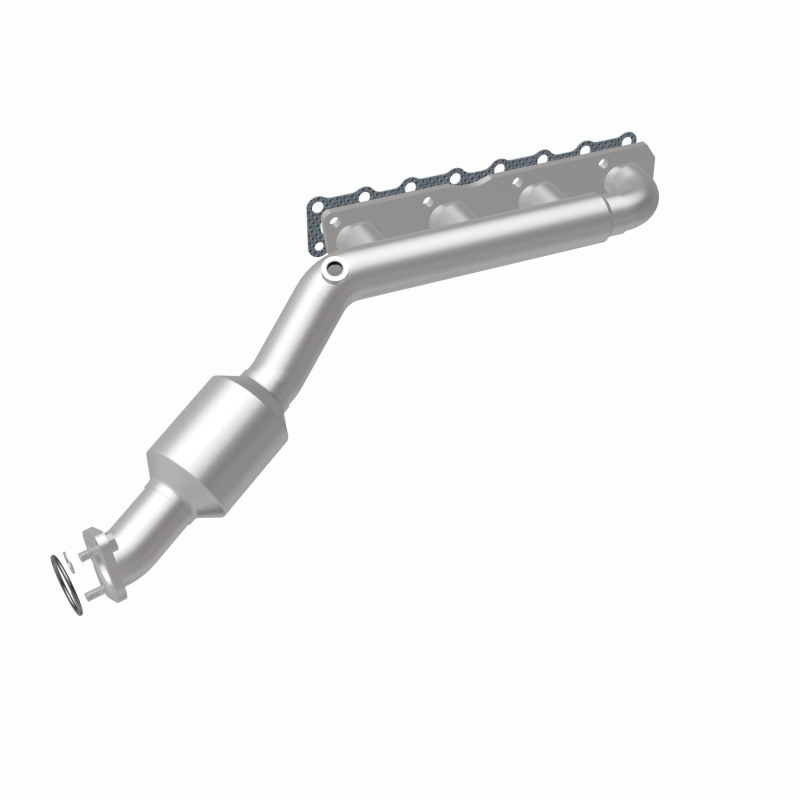 Nissan Titan Catalytic Converter - Magnaflow - Direct Fit - 2004