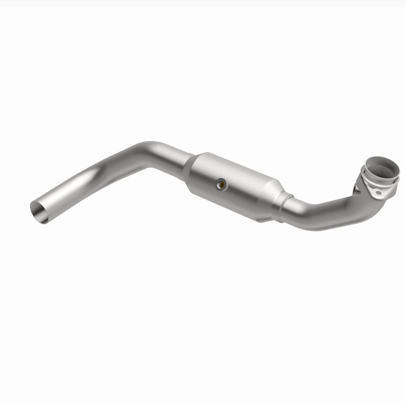 Ford Expedition Catalytic Converter - Magnaflow - Direct Fit - `05-`06
