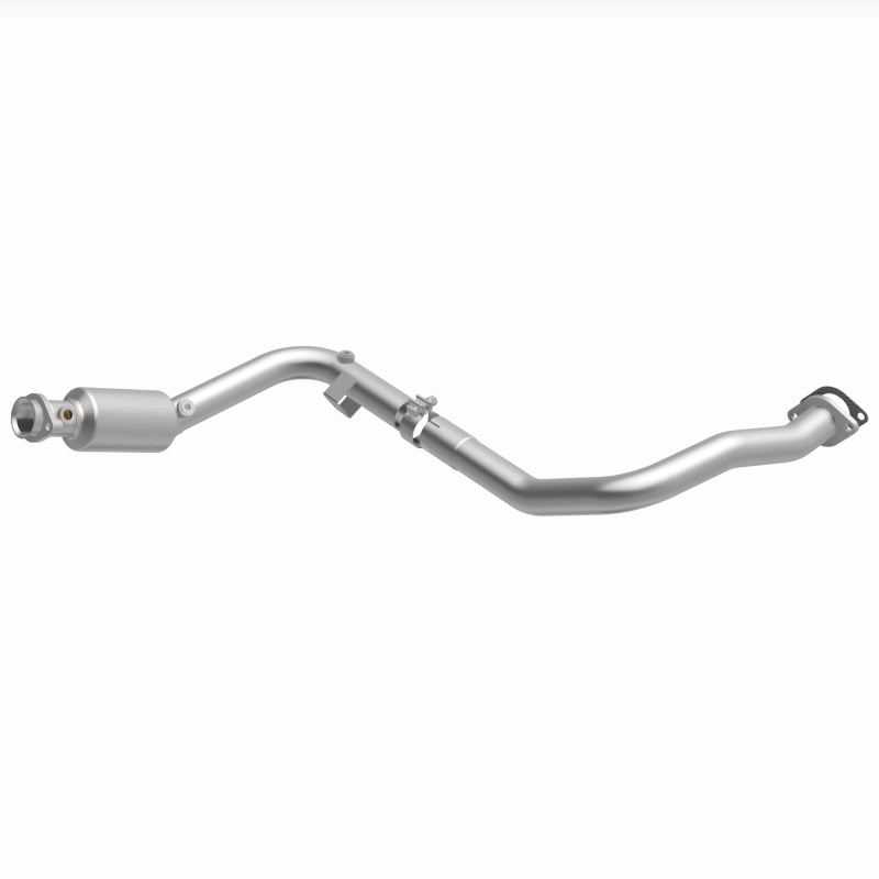 Land Rover LR3 Catalytic Converter - Magnaflow - California Grade CARB-Compliant Direct-Fit - `05-`06