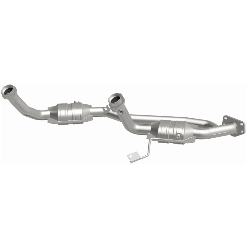 Ford Freestar Catalytic Converter - Magnaflow - Direct Fit - `04-`07