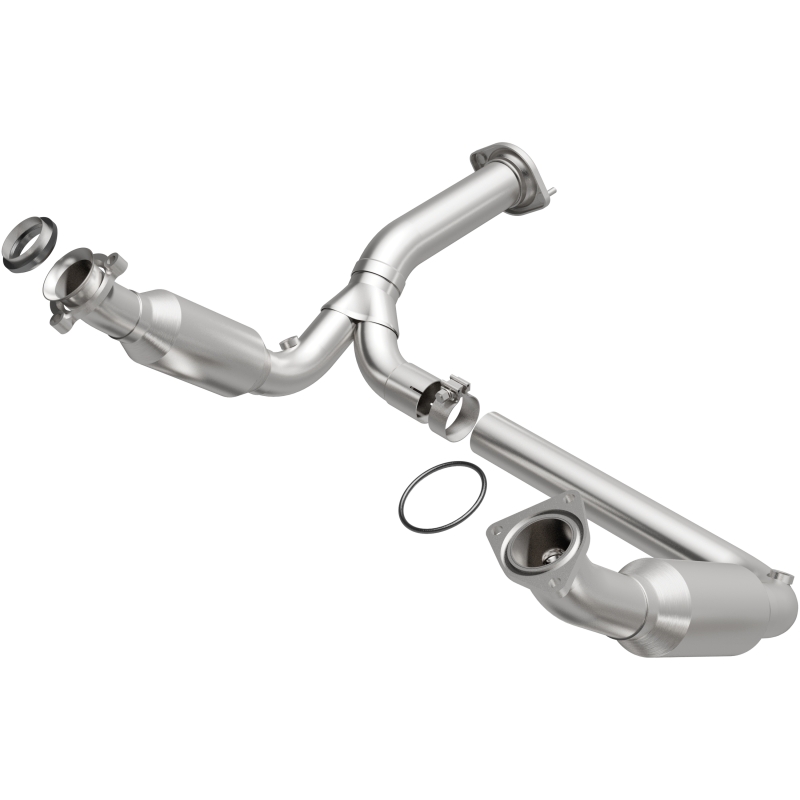 Chevrolet Silverado 1500 Catalytic Converter - Magnaflow - OEM Grade Federal/EPA Compliant Direct-Fit - `07-`09