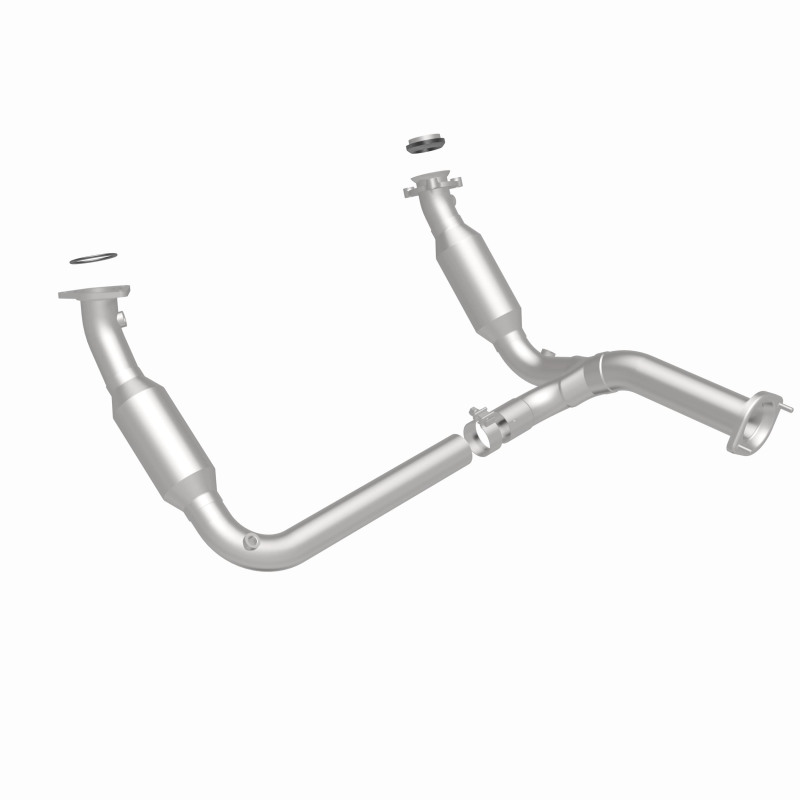 Chevrolet Silverado 1500 Catalytic Converter - Magnaflow - OEM Grade Federal/EPA Compliant Direct-Fit - `07-`09