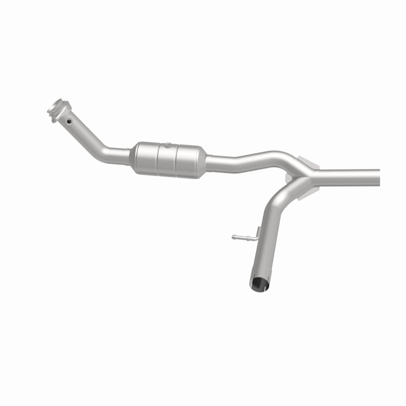 Ford F-150 Catalytic Converter - Magnaflow - OEM Grade Direct-Fit - `04-`08