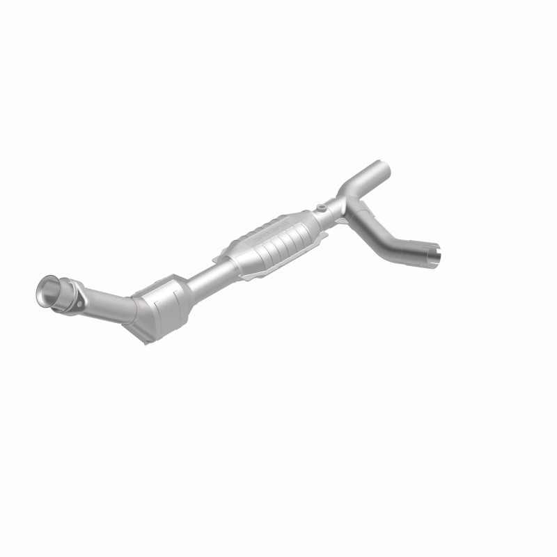 Ford E-250 Econoline Catalytic Converter - Magnaflow - Direct Fit, OEM Grade - `00-`02