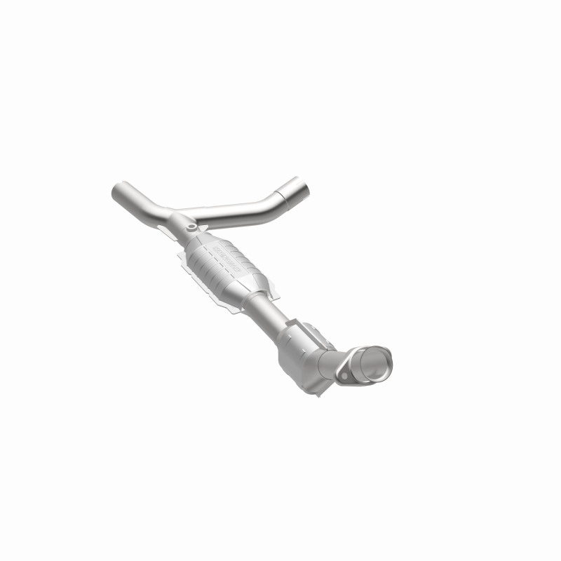 Ford E-250 Econoline Catalytic Converter - Magnaflow - Direct Fit, OEM Grade - `00-`02