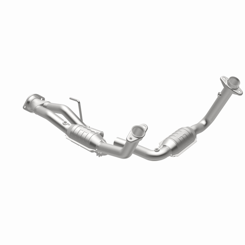 Jeep Commander Catalytic Converter - Magnaflow - OEM Grade Direct-Fit - `08-`10