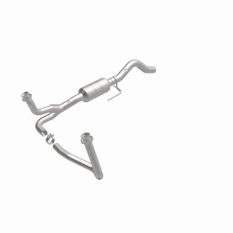Dodge Durango Catalytic Converter - Magnaflow - OEM Grade Federal/EPA Compliant Direct-Fit - `00-`03