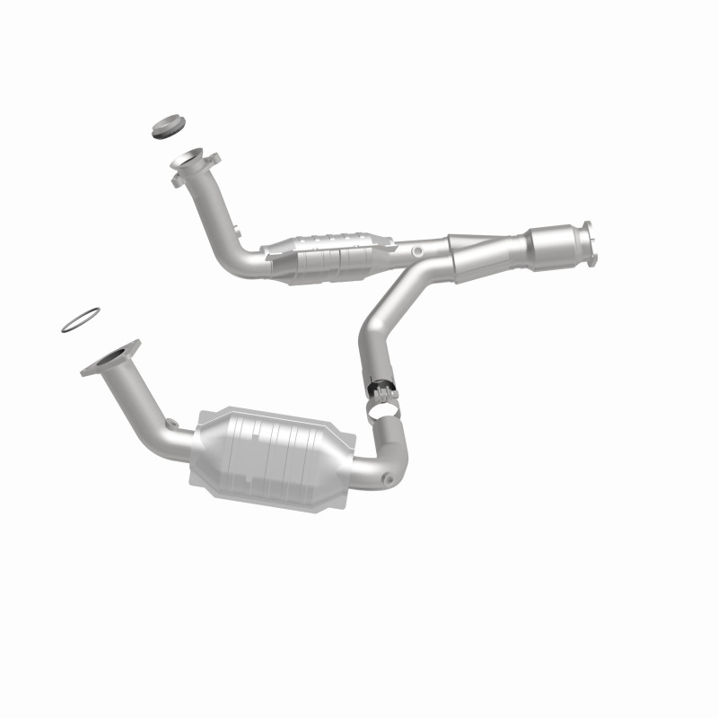 Chevrolet Trailblazer Catalytic Converter - Magnaflow - OEM Grade Direct-Fit - `06-`09