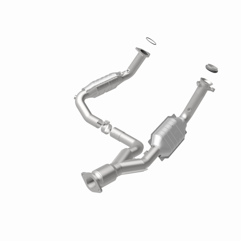 Chevrolet Trailblazer Catalytic Converter - Magnaflow - OEM Grade Direct-Fit - `06-`09