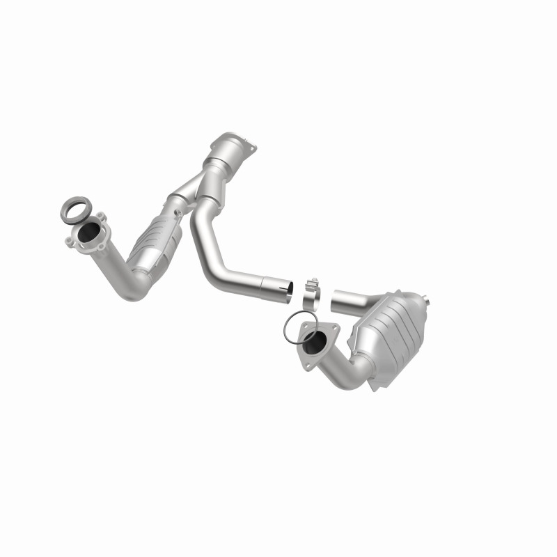 Chevrolet Trailblazer Catalytic Converter - Magnaflow - OEM Grade Direct-Fit - `06-`09