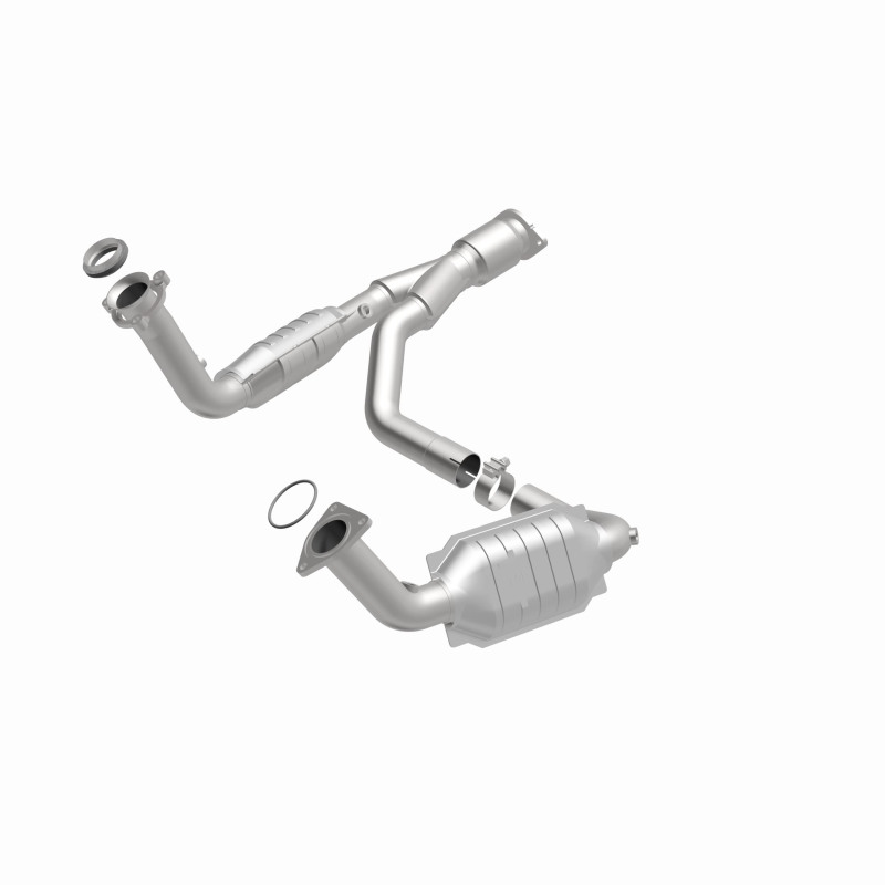 GMC Envoy Catalytic Converter - Magnaflow - OEM Grade Direct-Fit - `07-`09