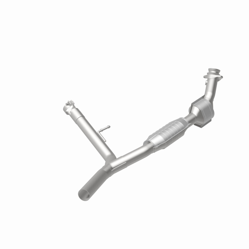 Ford F-150 Catalytic Converter - Magnaflow - OEM Grade Direct-Fit - `04-`08