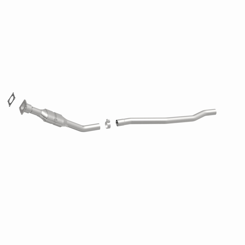 Chrysler Town & Country Catalytic Converter - Magnaflow - OEM Grade Federal/EPA Compliant Direct-Fit - `01-`04