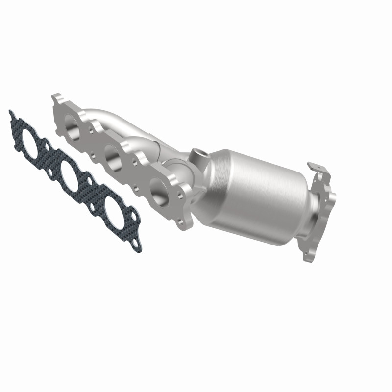 Land Rover LR2 Catalytic Converter - Magnaflow - OEM Grade Direct-Fit Manifold (Federal/EPA Compliant) - `08-`12