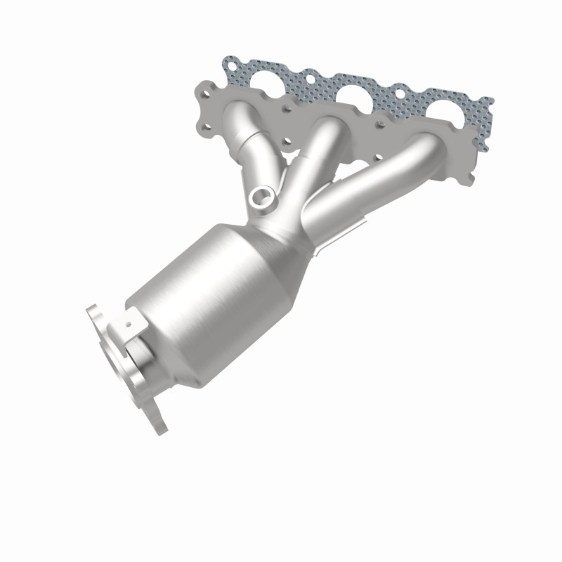 Land Rover LR2 Catalytic Converter - Magnaflow - OEM Grade Direct-Fit Manifold (Federal/EPA Compliant) - `08-`12
