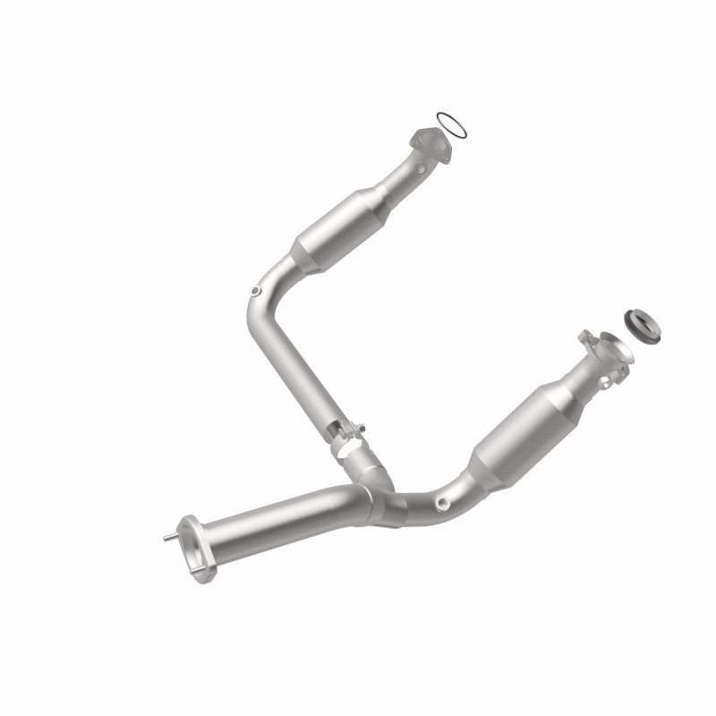 Chevrolet Silverado 1500 Catalytic Converter - Magnaflow - California Grade CARB Compliant Direct-Fit - `07-`09