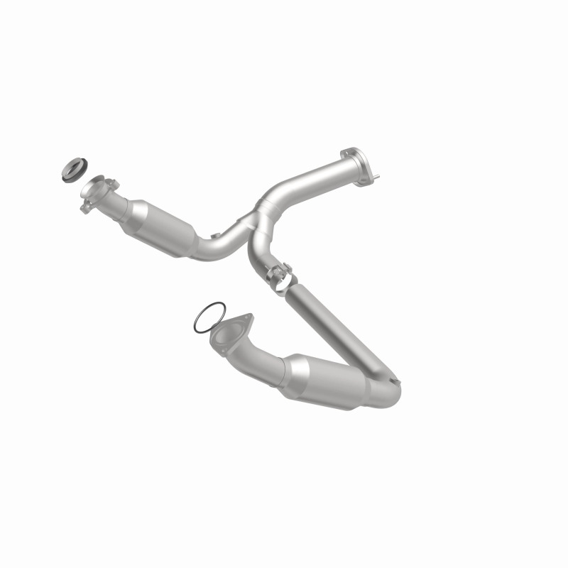 Chevrolet Silverado 1500 Catalytic Converter - Magnaflow - California Grade CARB Compliant Direct-Fit - `07-`09