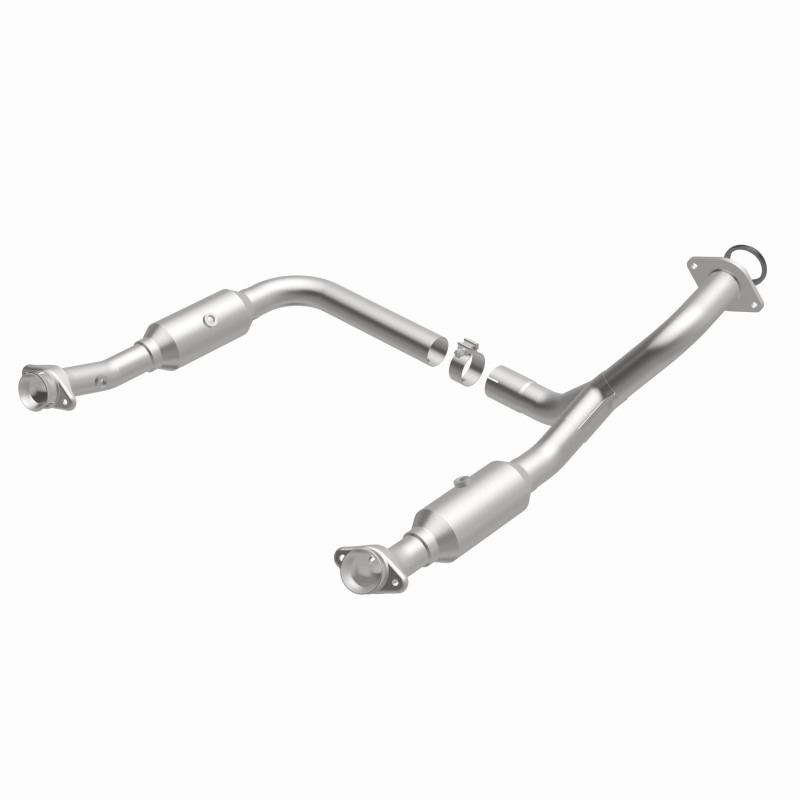 Ford Explorer Catalytic Converter - Magnaflow - California Grade CARB Compliant Direct-Fit - 2006