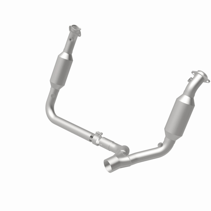 Dodge Ram 1500 Catalytic Converter - Magnaflow - Direct Fit, CARB Compliant - 2006