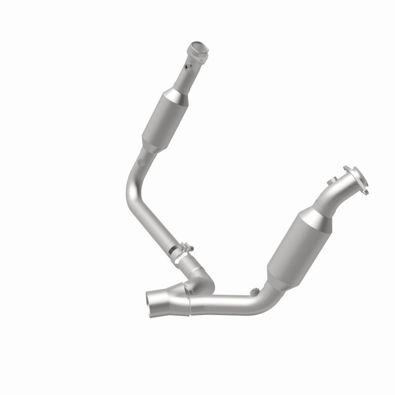 Dodge Ram 1500 Catalytic Converter - Magnaflow - Direct Fit, CARB Compliant - 2006