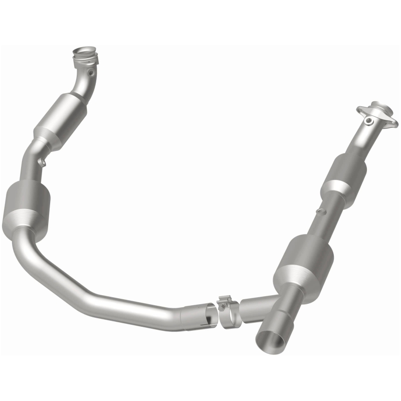 Ford E-250 Catalytic Converter - Magnaflow - Direct Fit, California Grade CARB Compliant - 2006