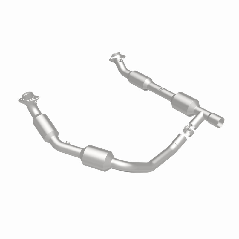 Ford E-350 Super Duty Catalytic Converter - Magnaflow - Direct Fit, California Grade CARB Compliant - `05-`08