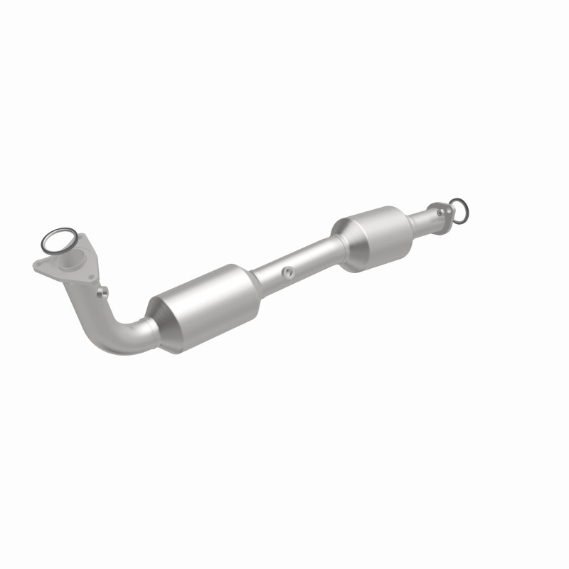 Toyota Tundra Catalytic Converter - Magnaflow - California Grade CARB Compliant Direct-Fit - `07-`13
