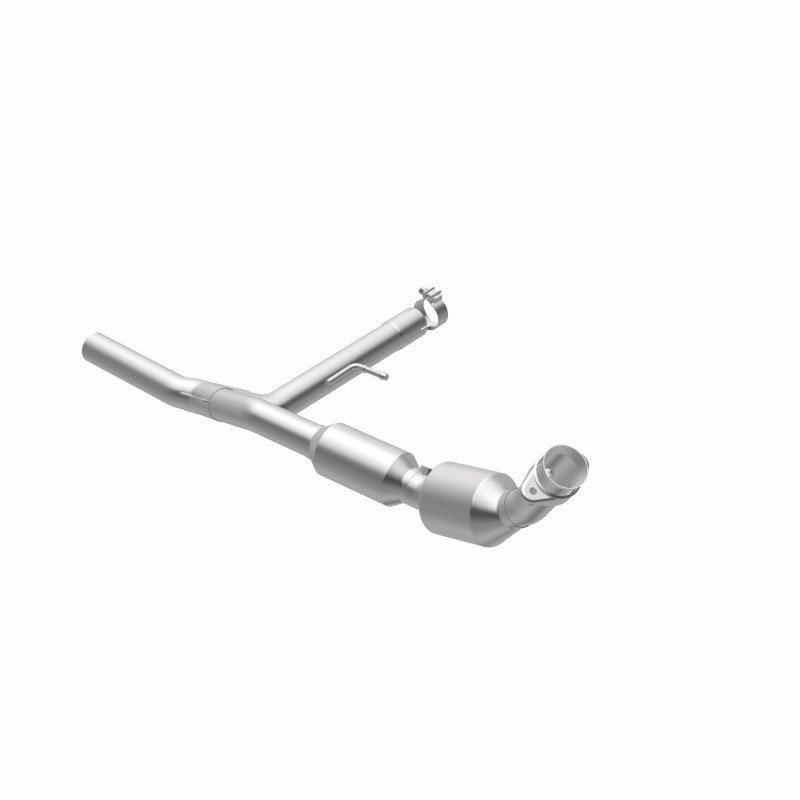 Ford F-150 Catalytic Converter - Magnaflow - Direct-Fit, CARB Compliant - `04-`05