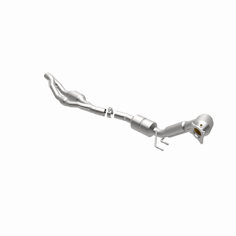 Audi TT Catalytic Converter - Magnaflow - California Grade CARB Compliant Direct-Fit - 2009