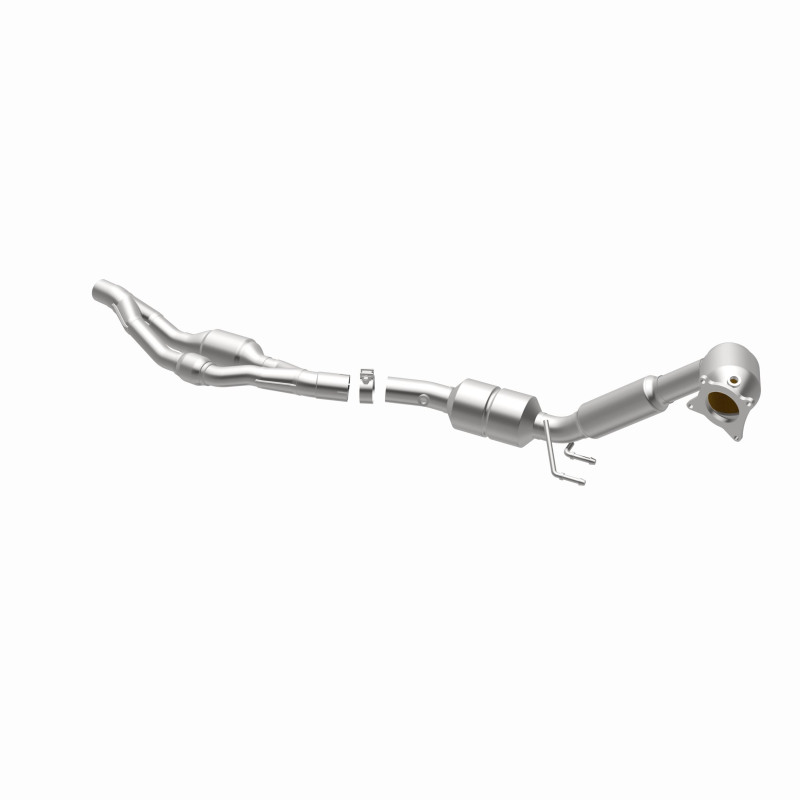 Audi TT Catalytic Converter - Magnaflow - California Grade CARB Compliant Direct-Fit - 2009