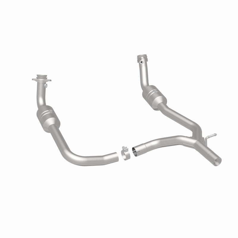 Ford E-150 Catalytic Converter - Magnaflow - Direct Fit, California Grade CARB Compliant - `09-`14