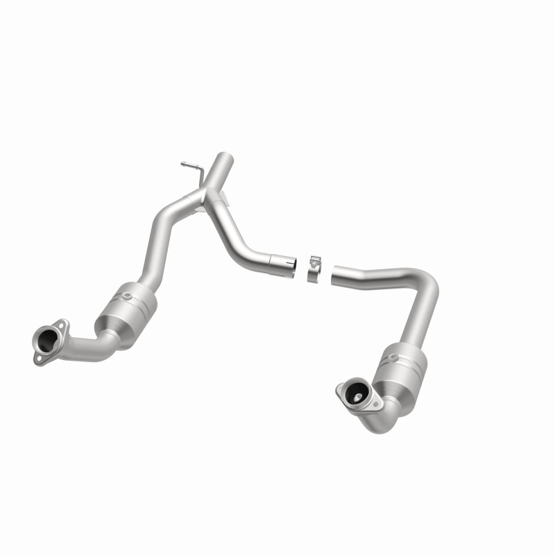 Ford E-250 Catalytic Converter - Magnaflow - Direct Fit, California Grade CARB Compliant - `09-`14
