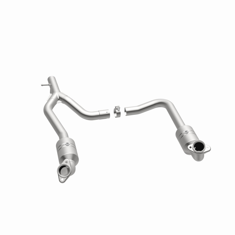 Ford E-250 Catalytic Converter - Magnaflow - Direct Fit, California Grade CARB Compliant - `09-`14