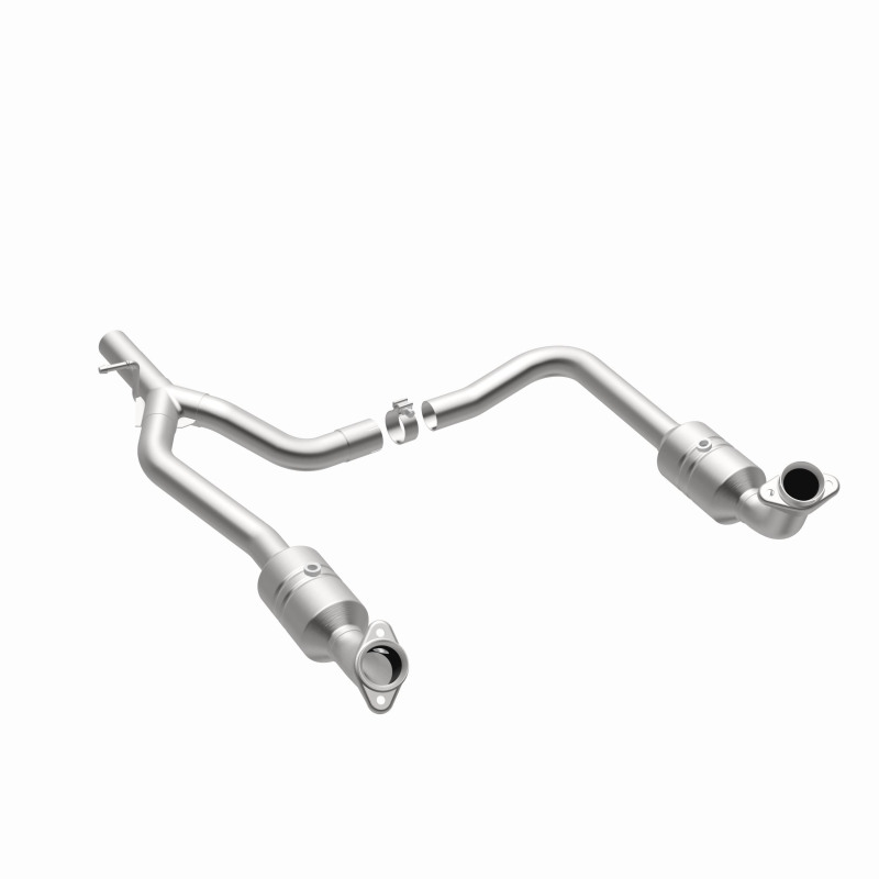 Ford E-250 Catalytic Converter - Magnaflow - Direct Fit, California Grade CARB Compliant - `09-`14