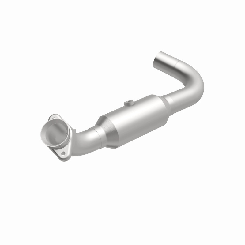 Ford Expedition Catalytic Converter - Magnaflow - California Grade CARB Compliant Direct-Fit - `07-`08
